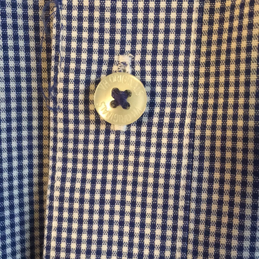 Dry cleaned button up - Picture 4 of 4